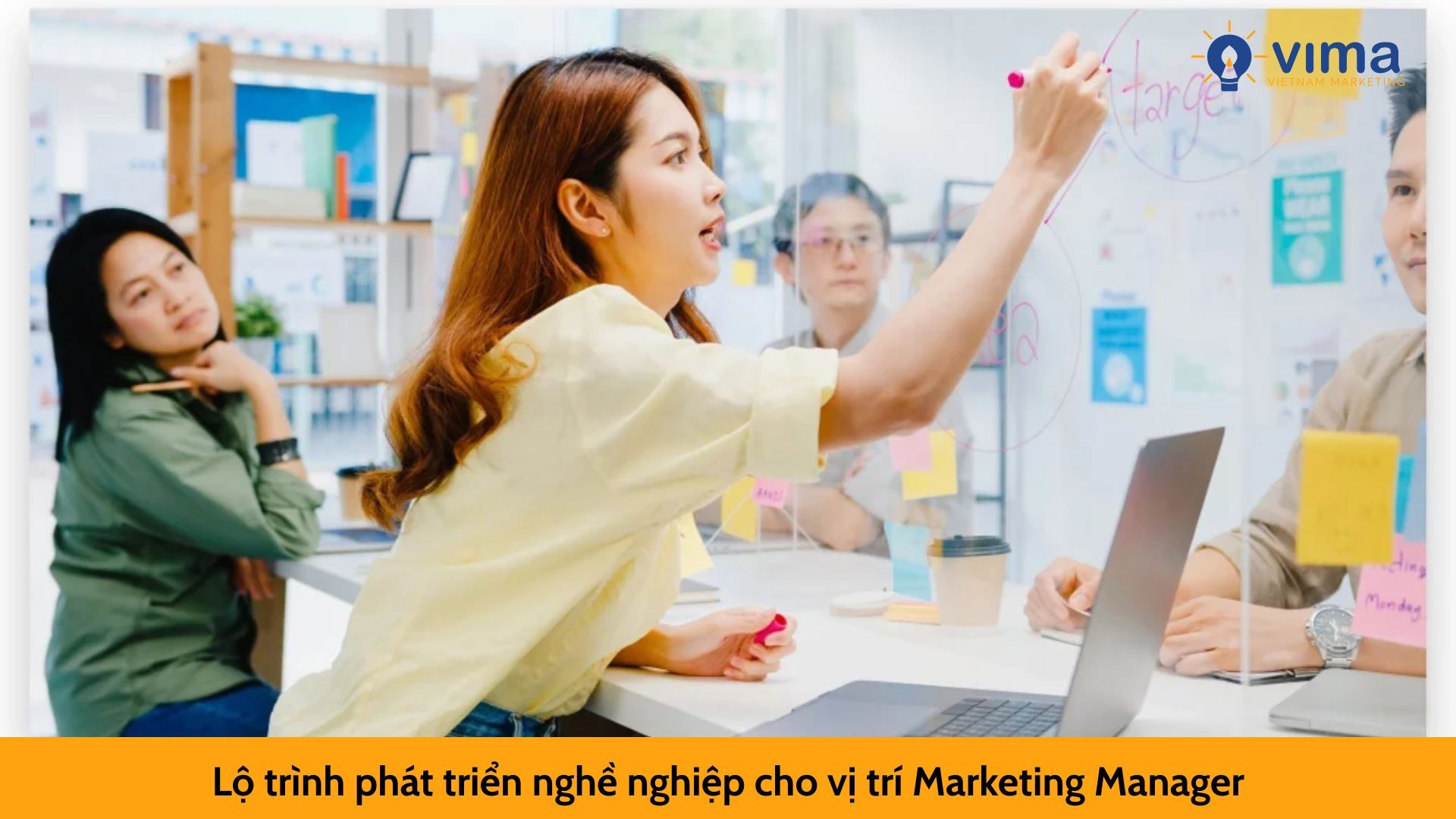 Lộ trình phát triển nghề nghiệp cho vị trí Marketing Manager